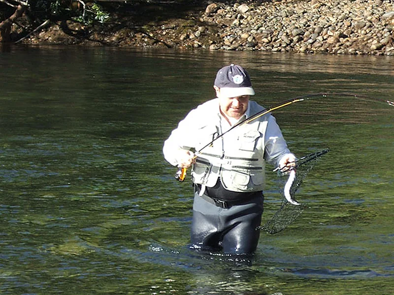 Pesca deportiva, río Aluminé, Neuquén
